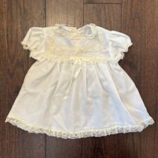 VTG 60s Precious Baby Girl Ruffle Lace Party Dress White Pageant Baby-Debs
