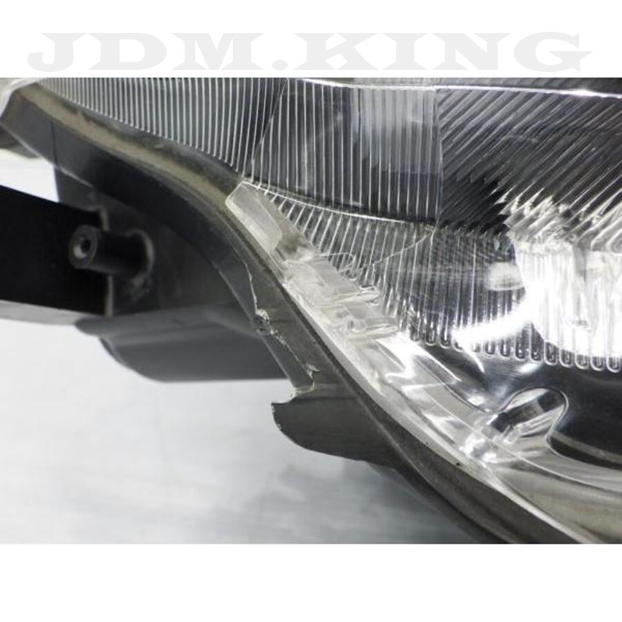 TOYOTA Aqua Headlight (right) NHP10 52-293 81110-52K60 USED TOYOTA Aqua Headlight (right) NHP10 52-293 81110-52K60 USED