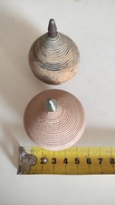 Due Trottola   Vintage Anni 60-70  in legno/ferro
