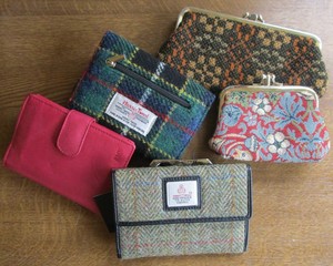 ladies purses and wallets