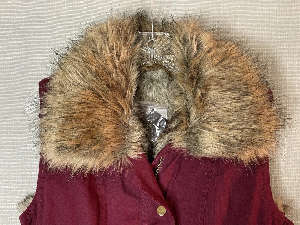 Colete Iman Feminino Tamanho S Pequeno Vinho Vermelho Algodão Colete com Forro Destacável de Pele Sintética - Imagem 3 de 4