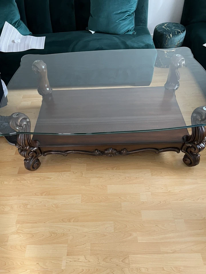 Mesa de centro tampo de vidro com base barroca esculpida em madeira ornamentada - Imagem 2 de 4