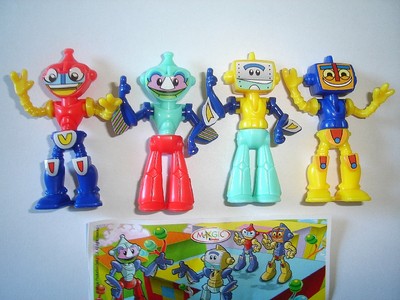 KINDER SURPRISE SET - ROBOTS MECHS ARABIA 2011 - FIGURES TOYS COLLECTIBLES
