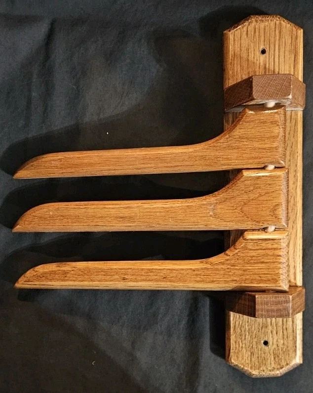 Ganchos de pared giratorios de roble vintage, ganchos franceses de triple capa Foto 4 de 4