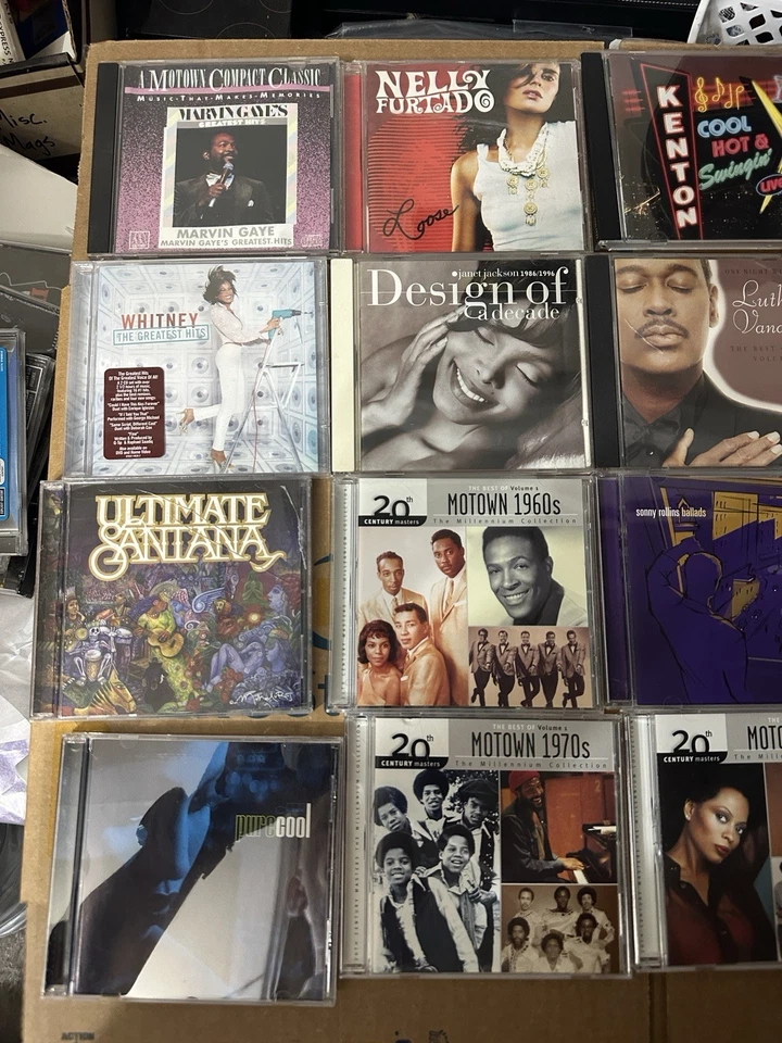 Lot of 20 Pop R&B Jazz Motown CDWhitney, Luther Vandross, Santana, Nelly Furtado Foto 2 de 4
