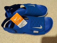youth nike sandals Sunday Adjust Size 5
