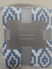 Arrow Creek Geometric Throw 50x60