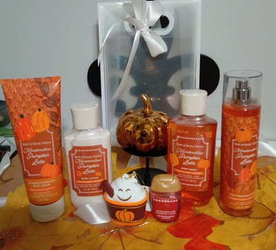 New Bath & Body Works Marshmallow Pumpkin Latte 5 pc set with pocketbac holder
