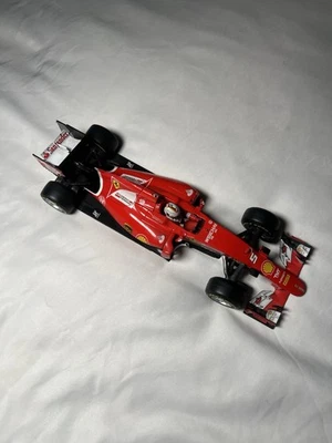 ブラーゴ 1/18スケール フェラーリ ベッテル 2015~2019 セット Bburago Sebastian Vettel 1:18 Scale Diecast Racing Cars for sale