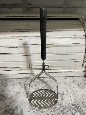 Vintage Ekco Flint Arrowhead Stainless Steel Potato Masher Wood Handle Made USA