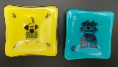 Handcrafted Fused Glass Decorative Plates   Dog Designs   Set of 2   3x3''