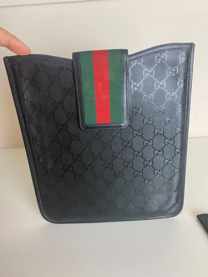 Gucci Fiat 500 GG Logo Black Leather  iPad Case + Blackberry Phone Case - Image 4 of 4