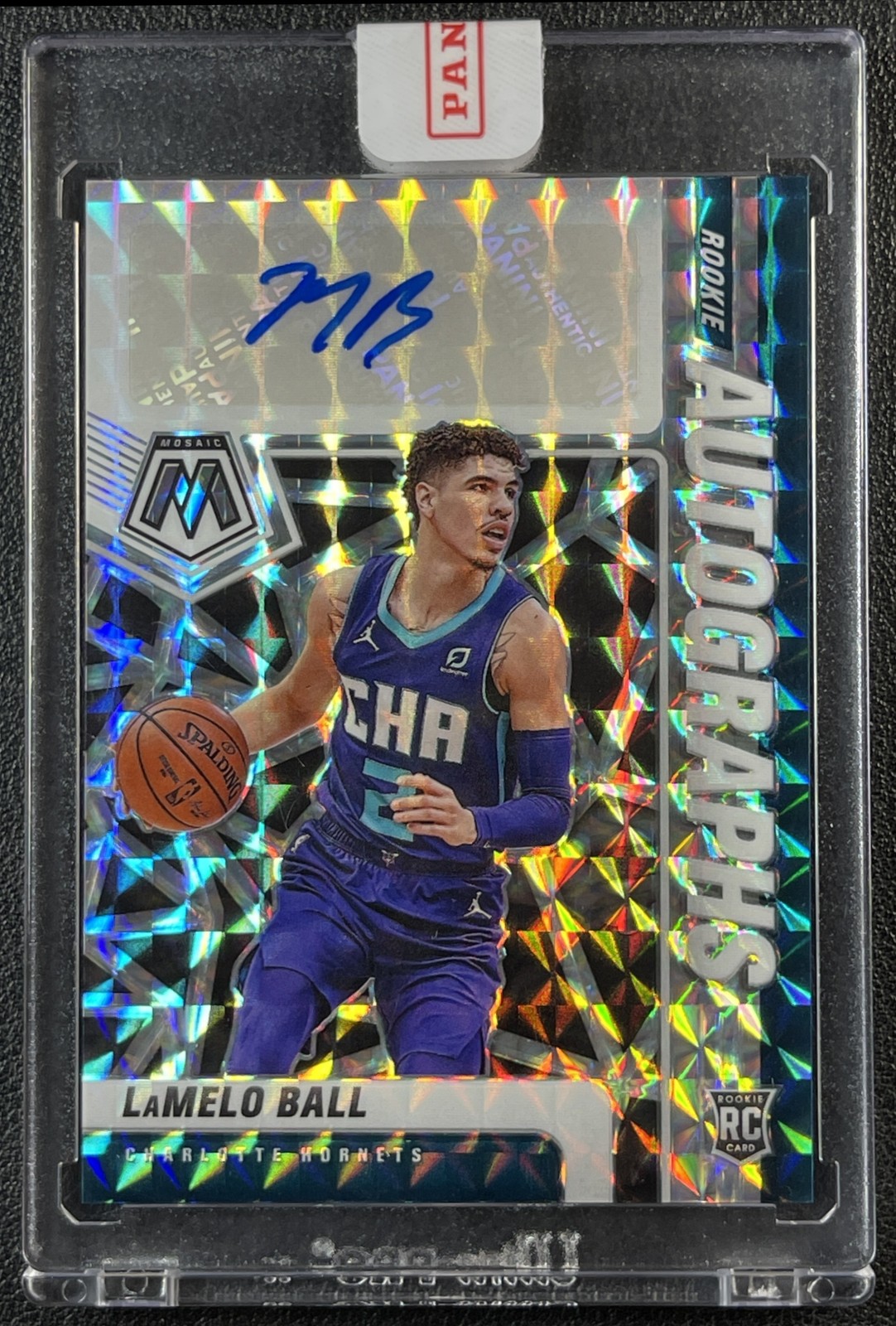 LAMELO BALL 2020-21 PANINI MOSAIC #RA-LBL ROOKIE PRIZM AUTO RC HORNETS