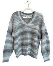 LOFT Women s Medium Blue Gray Space Dye V Neck Chunky Knit Sweater