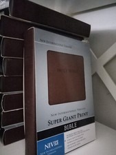 Biblia con impresión súper gigante NVI