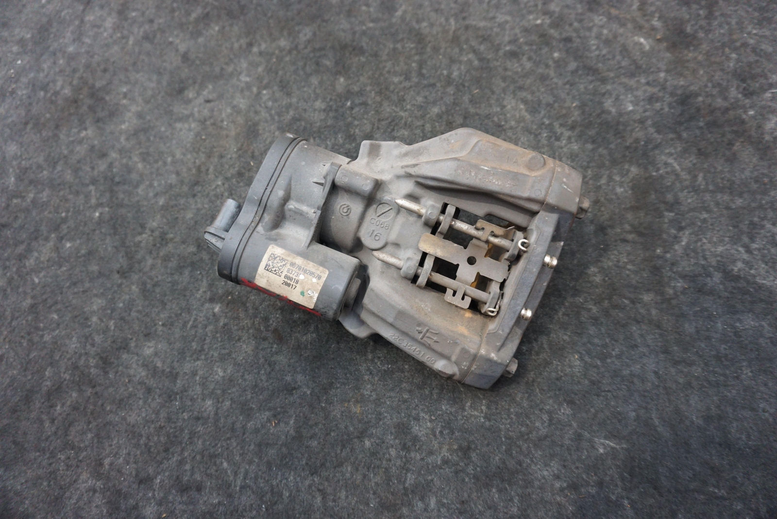 Rear Left Driver Side Parking Brake 673006240 Maserati Quattroporte S M156 2017+