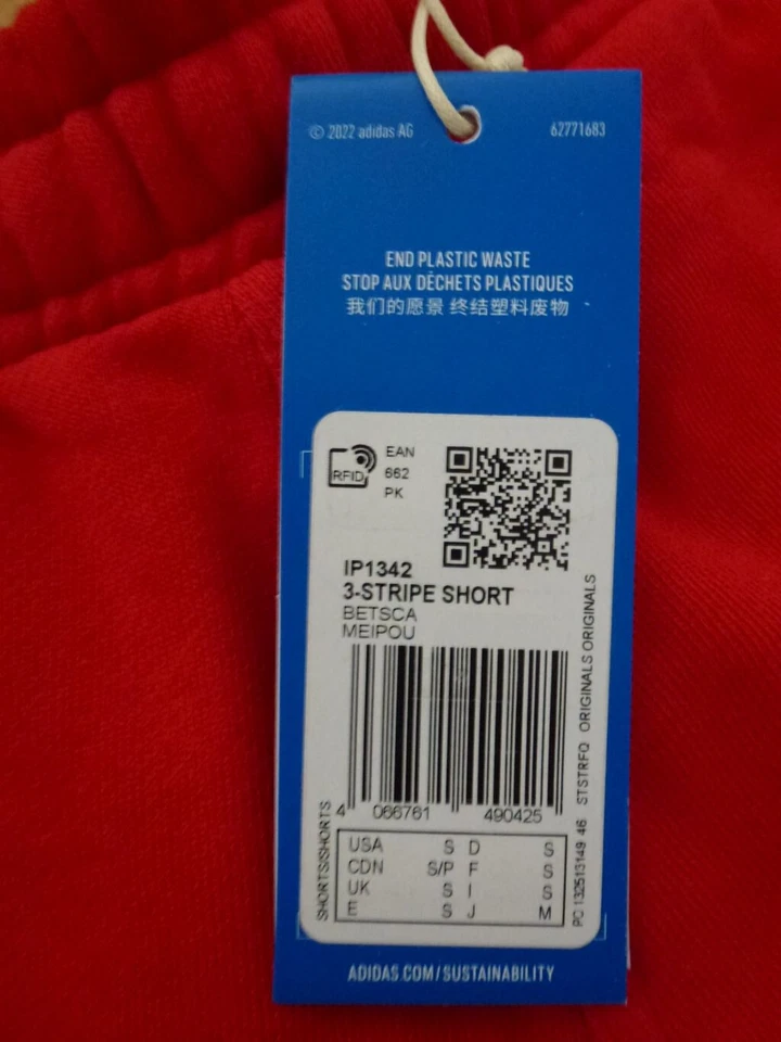 ADIDAS Short Rouge 3 bandes Adicolor Classics Poches zippées NEUF - Photo 2/3