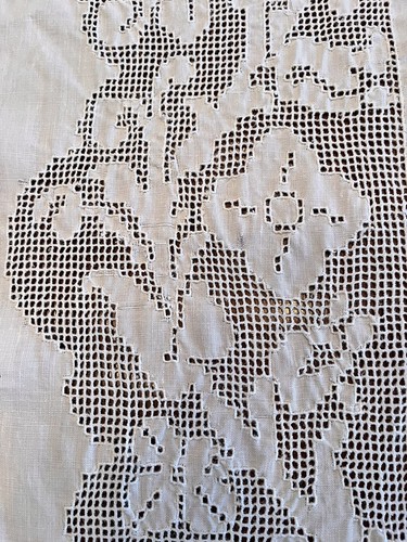 BIG Vintage Bright White Linen Tablecloth Punchwork BANQUET 64x114 - Picture 4 of 12