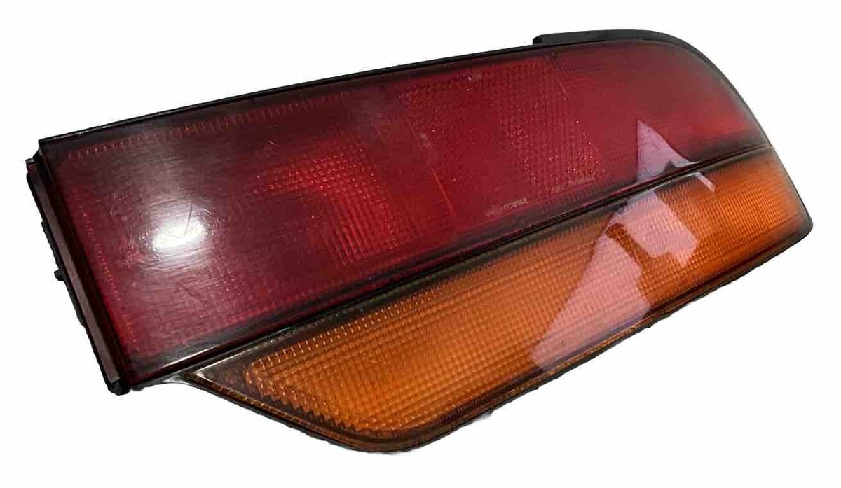 92 NISSAN 240SX RIGHT PASSENGER Side Tail Light Taillight 22063288 