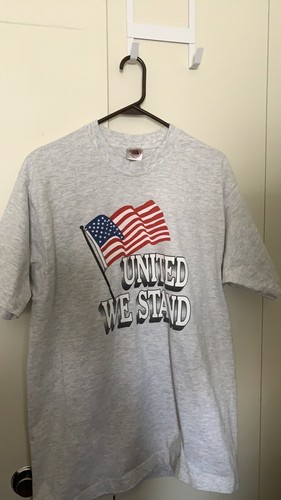 T-shirt United We Stand taglia large usata - Foto 5 di 6