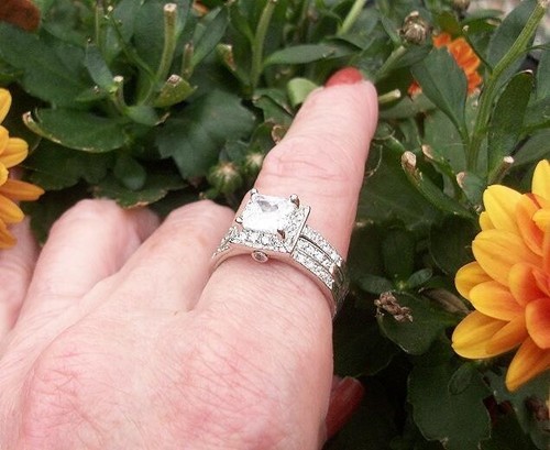 Theodora Cubic Zirconia Bridal Set     SZ 10 - Picture 2 of 4