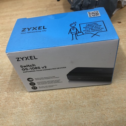 GS-108SV2-GB0101F ZyXEL GS-108S v2 8-Port Desktop Gigabit Ethernet Media Switch - 第 1/4 張圖片