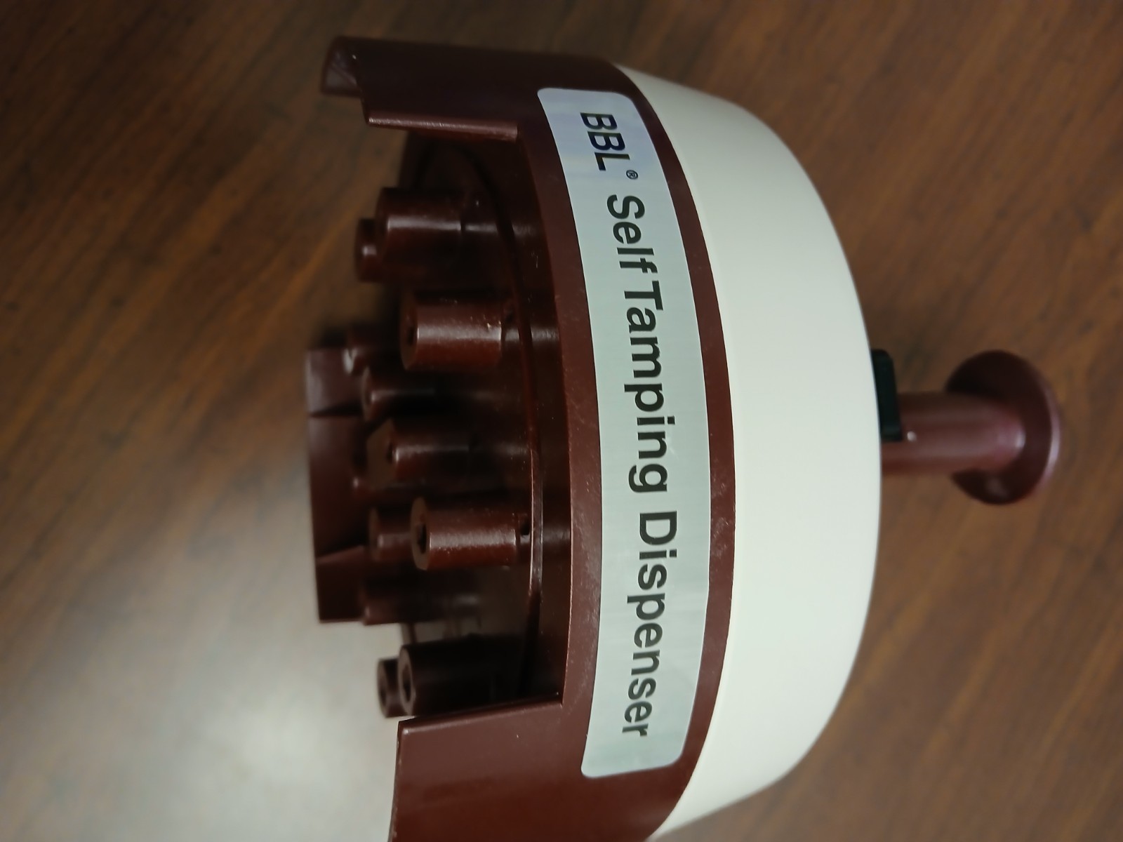 BD BBL 12-place Sensi-Disc Designer Dispenser 260640 good condition