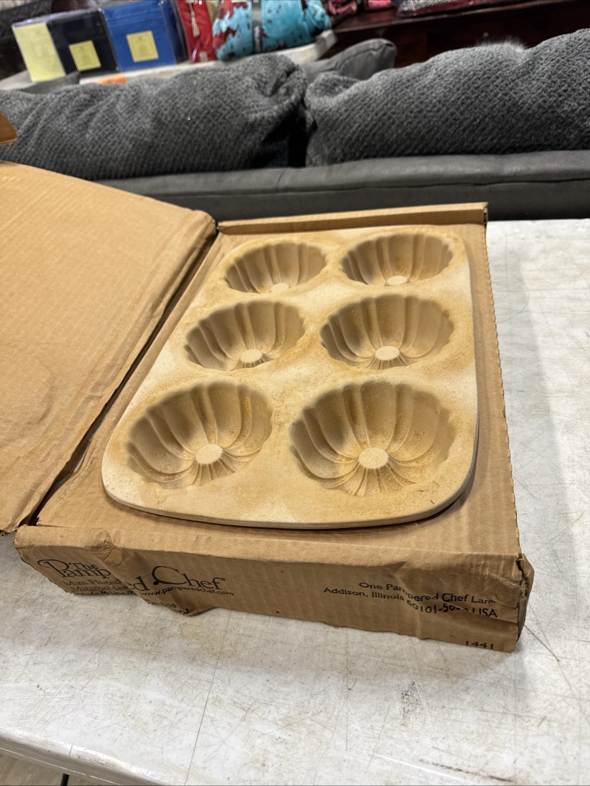 Pampered Chef Stoneware 6 Cup Mini Fluted Bundt Pan FHC Classics Collection 1441