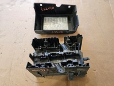 Used 2013 Silverado 2500 Plastic Fuse Box Cover Housing 6.0l Gas Shipped Used 2013 Silverado 2500 Plastic Fuse Box Cover Housing 6.0l Gas Shipped