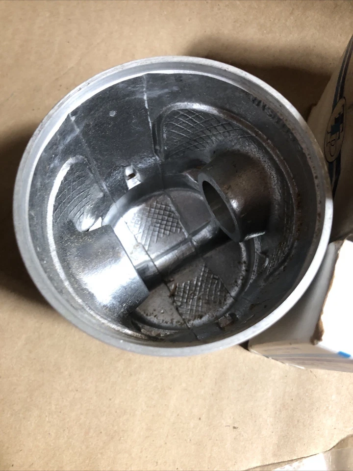 Pistón motor Teledyne Total Power Db183D1SP30 3/86 Foto 3 de 4