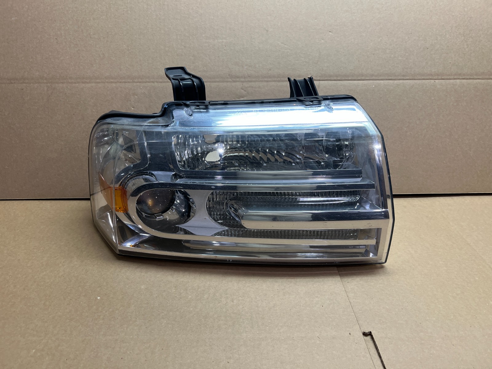 OEM 2007-2014 LINCOLN NAVIGATOR XENON HEADLIGHT RIGHT SIDE RH