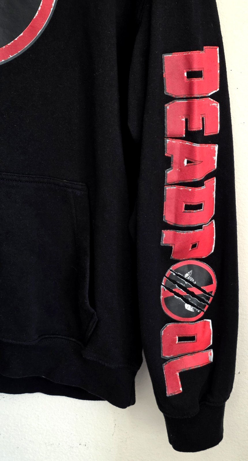 Marvel Deadpool Wolverine Pullover Black Hoodie M… - image 3