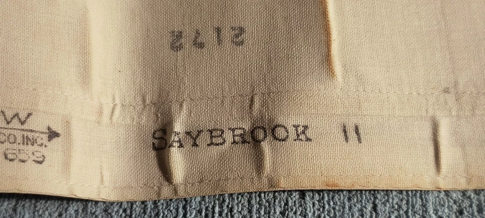 Par de punhos de camisa masculinos antigos vitorianos Arrow Cluett, Peabody & Co engomados - Imagem 4 de 4