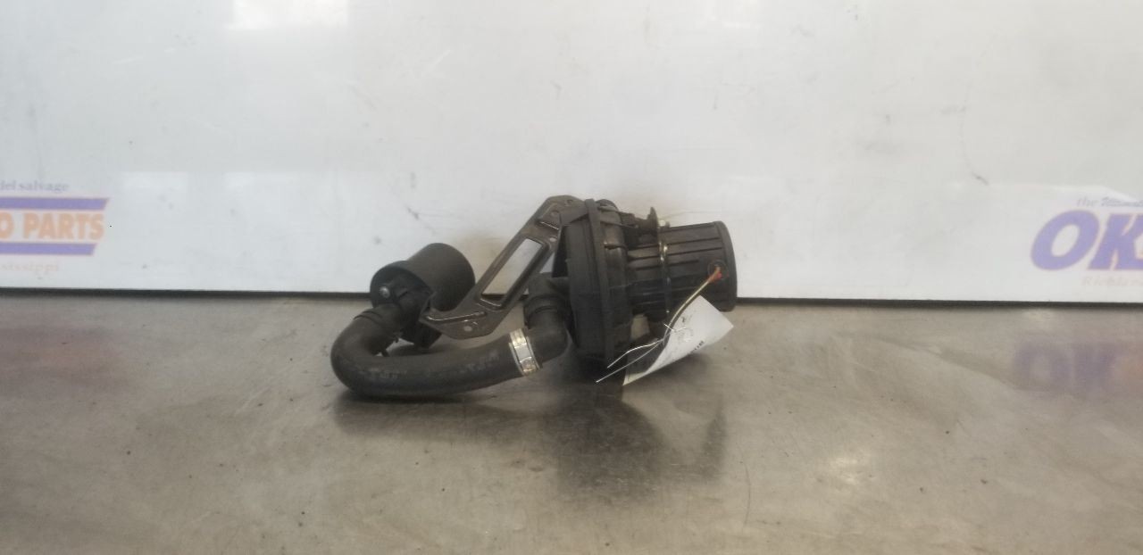 11 AUDI R8 5.2L AIR INJECTION PUMP REAR RIGHT PASSENGER