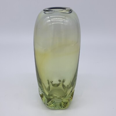 VTG Yellow to Clear Ombré Art Glass 8  Vase - Unique Thumbprint Base & Signature