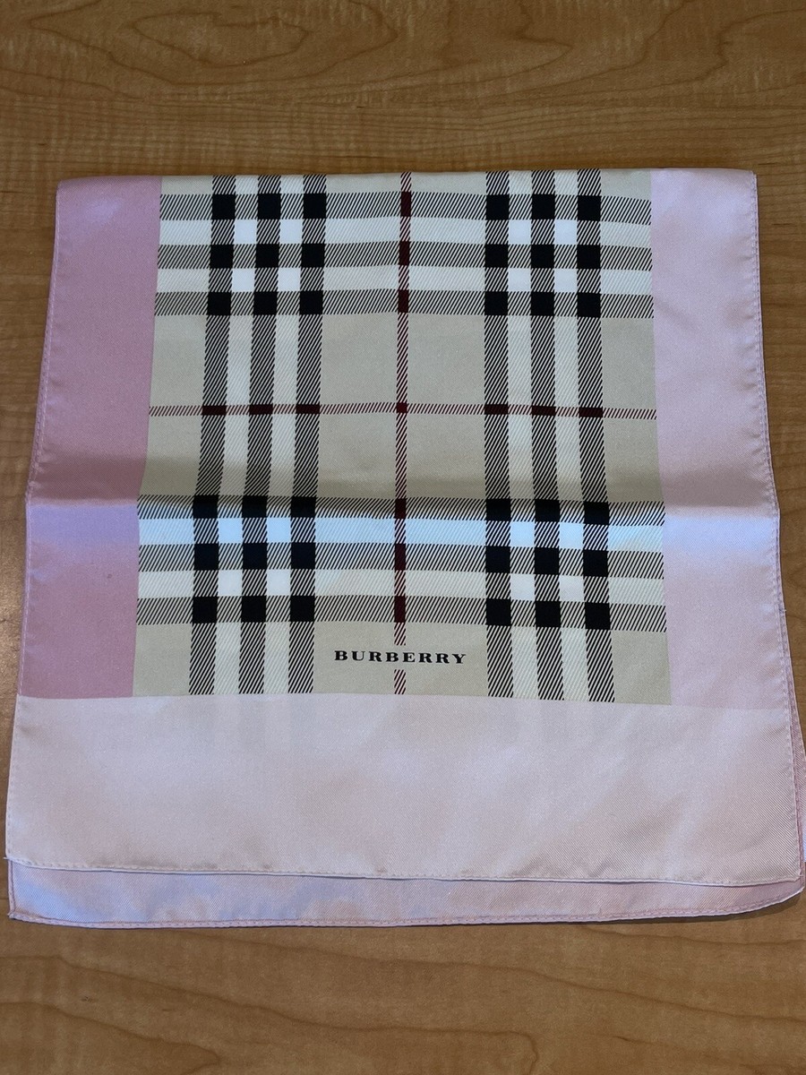 【関税＆送料込み】Burberry Reversible Scarf With Pink Acce Burberry Box Text Modal Scarf Shawl Pink New, 135cm X 135cm