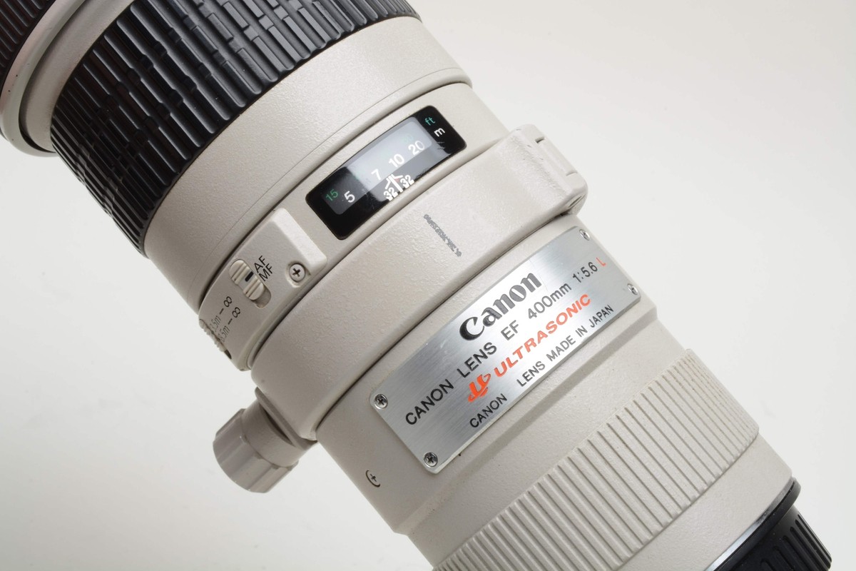 Canon EF 400mm f5.6L USM Telephoto lens, collar, case, caps Canon EF 400mm f5.6L USM Telephoto lens, collar, case, caps