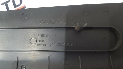 GENUINE VOLVO V40 12-2019 RIGHT DRIVER SIDE DASHBOARD COVER TRIM PANEL COVER - 第 5/5 張圖片