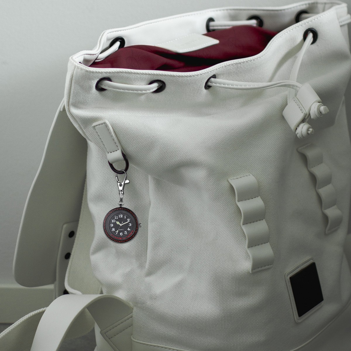 Orologio Ciondolo Dorato Con Coperchio E Numeri Arabi 2 Lancette Con Motivo A Fiori 57031