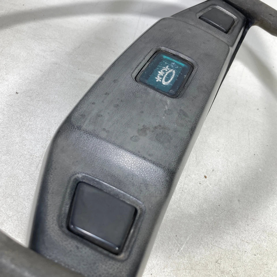 Volante apto para Toyota Corolla K30 1979 genuino usado Foto 3 de 4