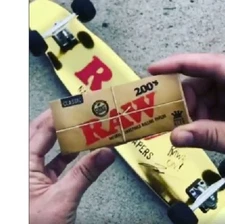 1 Pack RAW 200's Classic King Size Slim FLAT PACK - Uncreased Rolling papers