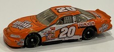  20 Home Depot 2000 Pontiac Grand Prix 1:64 Nascar Diecast