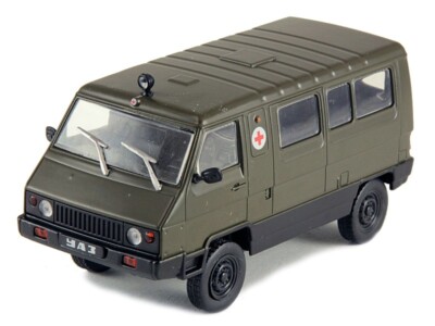 Diecast Soviet car UAZ 3972 ambulance УАЗ 3972 скорая DeAGOSTINI 1/43 Scale