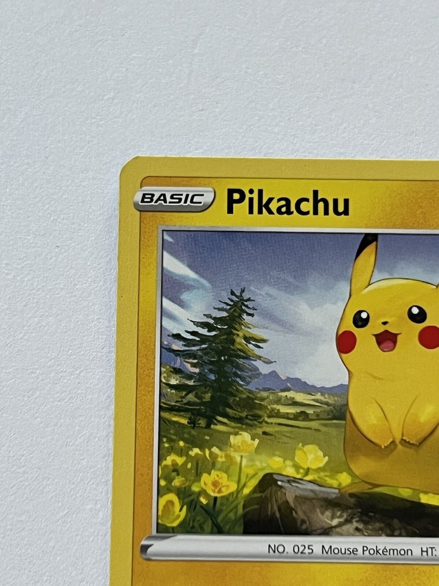 Pikachu 49 / 203 Pokemon SWSH Evolving Skies 2021 Near Mint Non