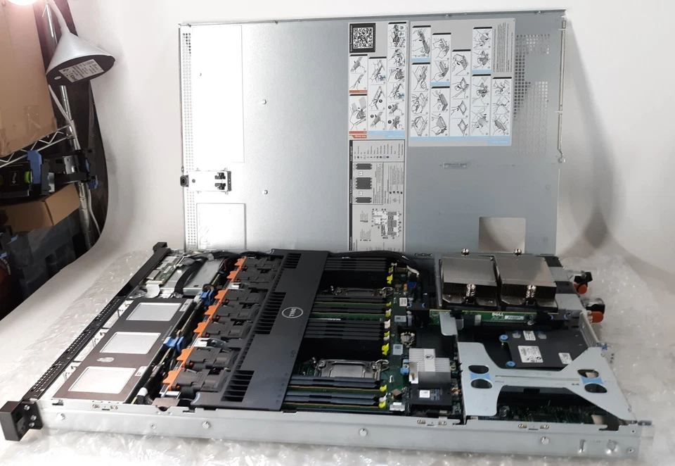 Dell PowerEdge R620 Server 2x Intel Xeon E5-2603 4x Samsung 4GB PC3L RAM NO HDD - Image 3 of 4