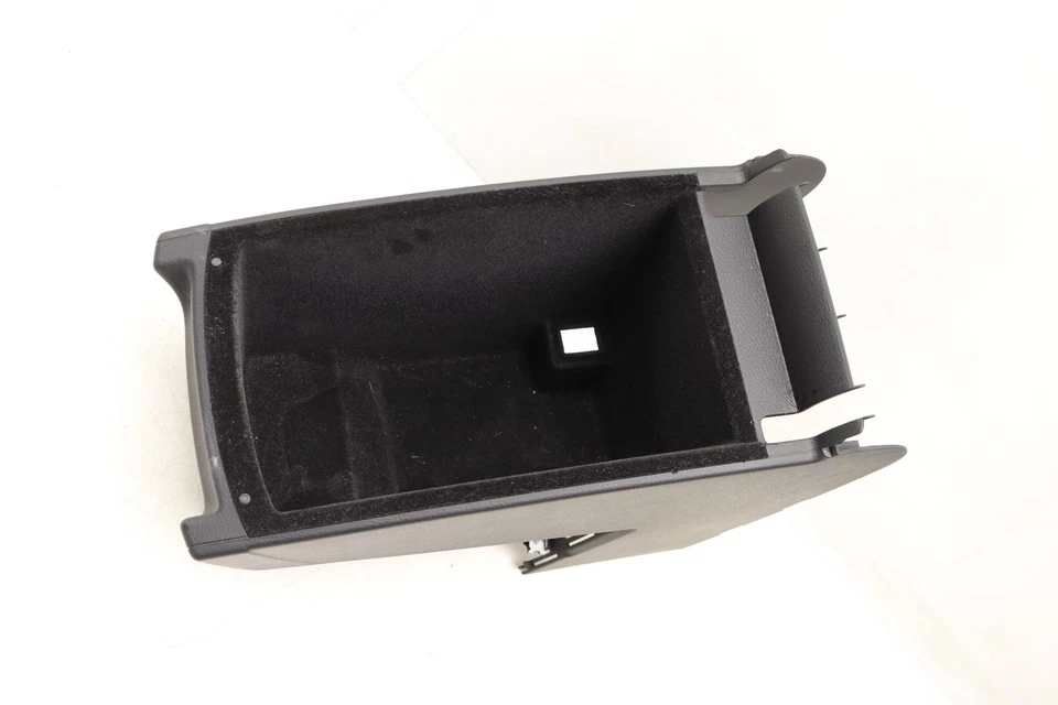 VW CC 2009-2012 - Apoyabrazos consola central trasero/CINTA DE ALMACENAMIENTO 3C0863071G Foto 2 de 4