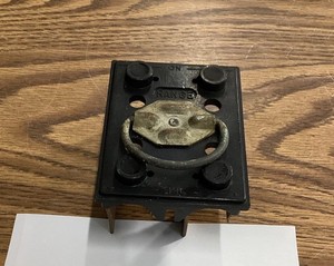 General Switch Corp 60 Amp Fuse Pull Out Holder Used