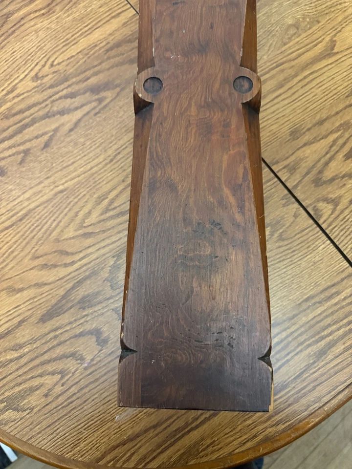 Antiguo poste de escalera de madera de la época victoriana Newel Foto 2 de 4