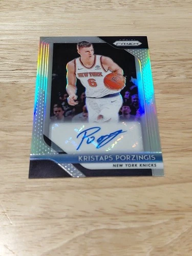 2018-19 Panini Kristaps Porzingis Silver Prizm Auto #S-KPZ Knicks Autograph Card