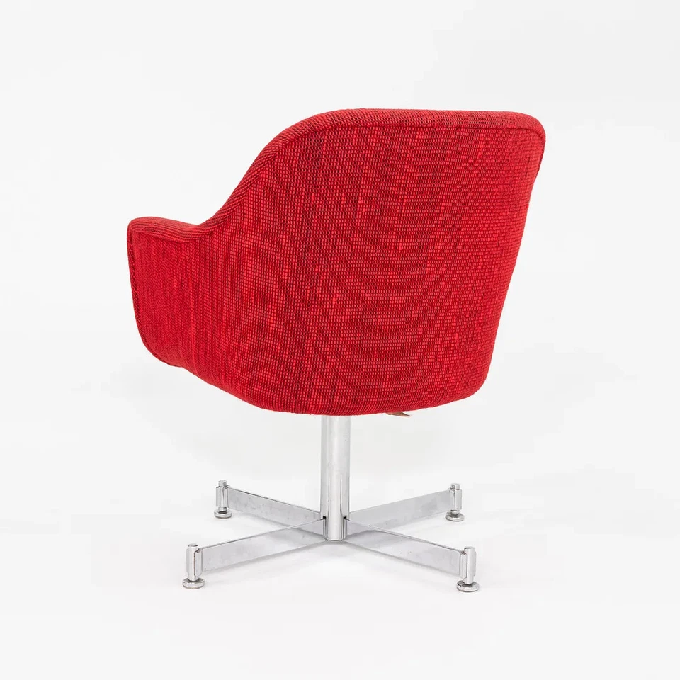 1970s Ward Bennett for Brickel Associates Bumper Swivel Armchair in Red Fabric - Image 4 of 4